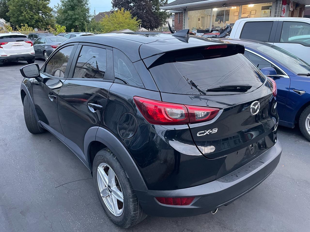 2017 Mazda CX-3 GX *BACKUP CAMERA, SPORTS MODE, SAFETY* Photo