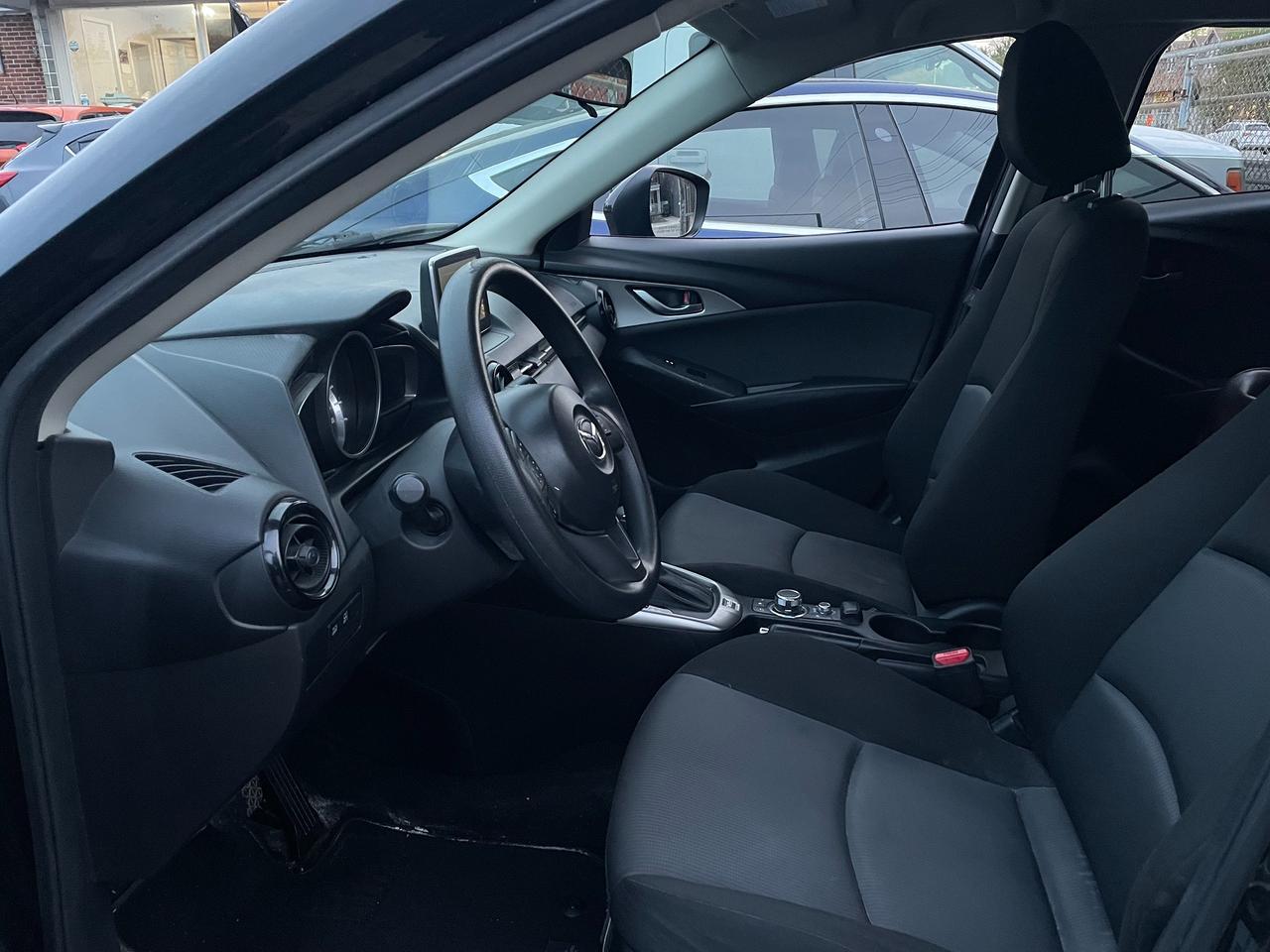 2017 Mazda CX-3 GX *BACKUP CAMERA, SPORTS MODE, SAFETY* Photo