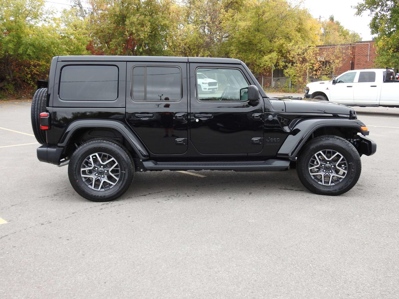 2026 Jeep Wrangler SAHARA - ONLY 424 KMS !!!!! Photo