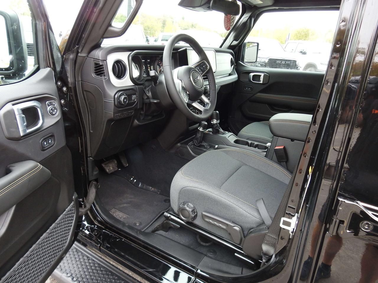 2026 Jeep Wrangler SAHARA - ONLY 424 KMS !!!!! Photo
