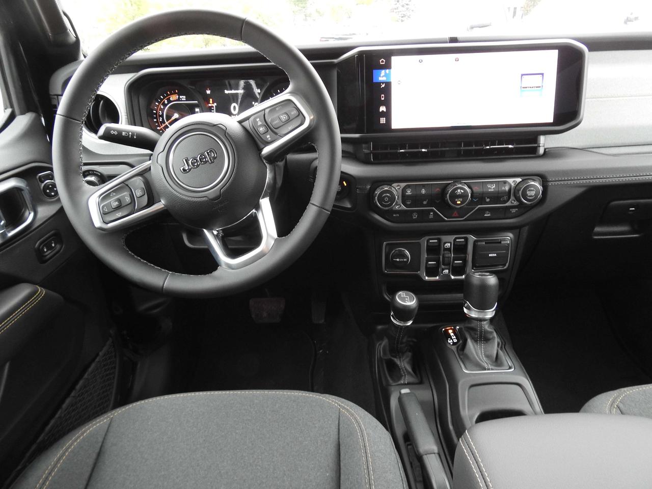 2026 Jeep Wrangler SAHARA - ONLY 424 KMS !!!!! Photo