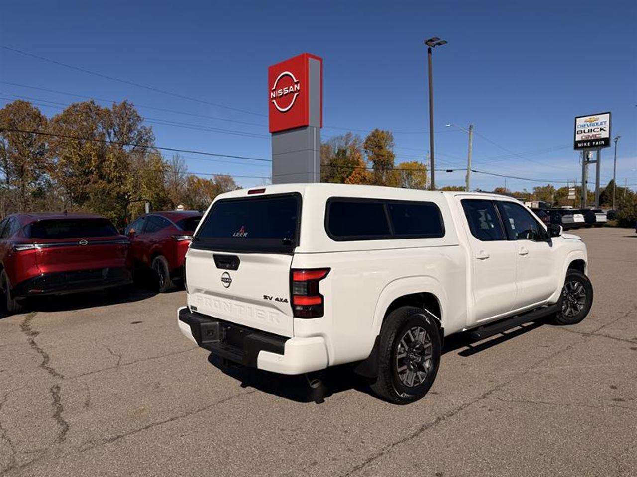 2022 Nissan Frontier Crew Cab SV 4X4 at Photo4