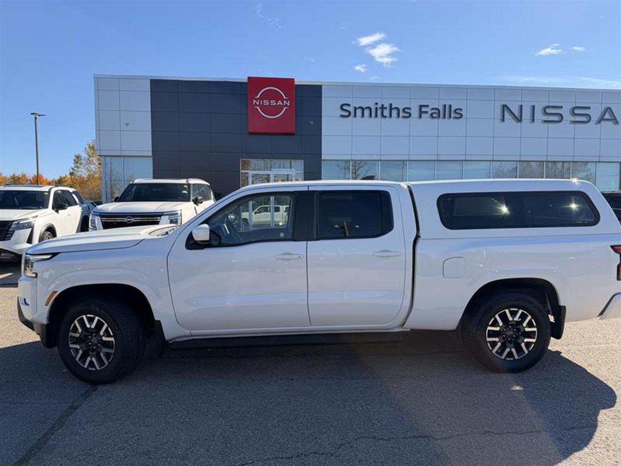 2022 Nissan Frontier Crew Cab SV 4X4 at Photo