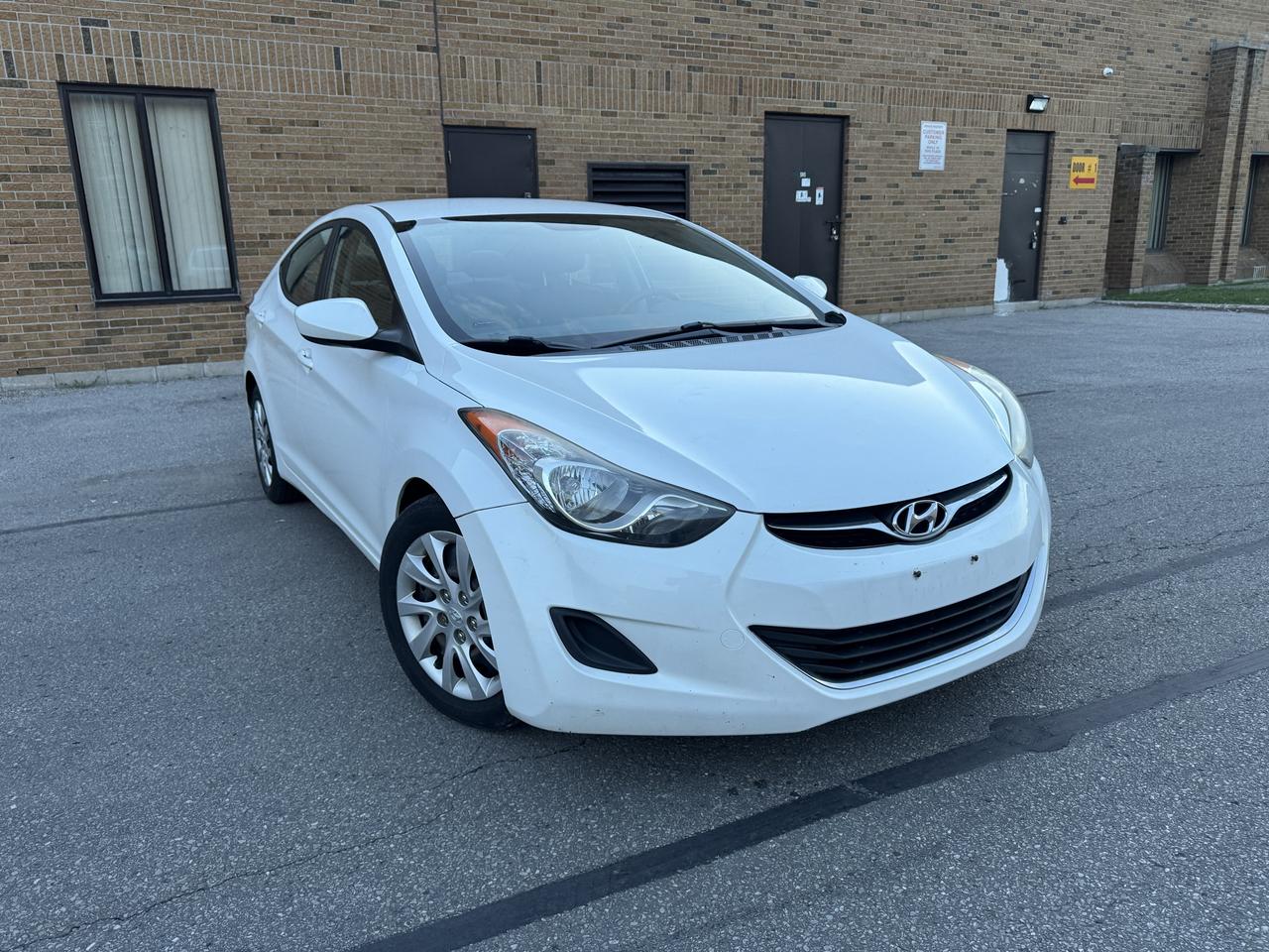 2012 Hyundai Elantra GL - Photo #1