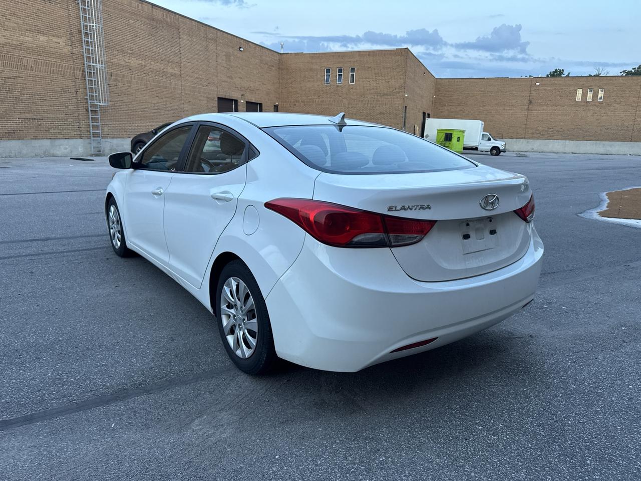 2012 Hyundai Elantra GL Photo