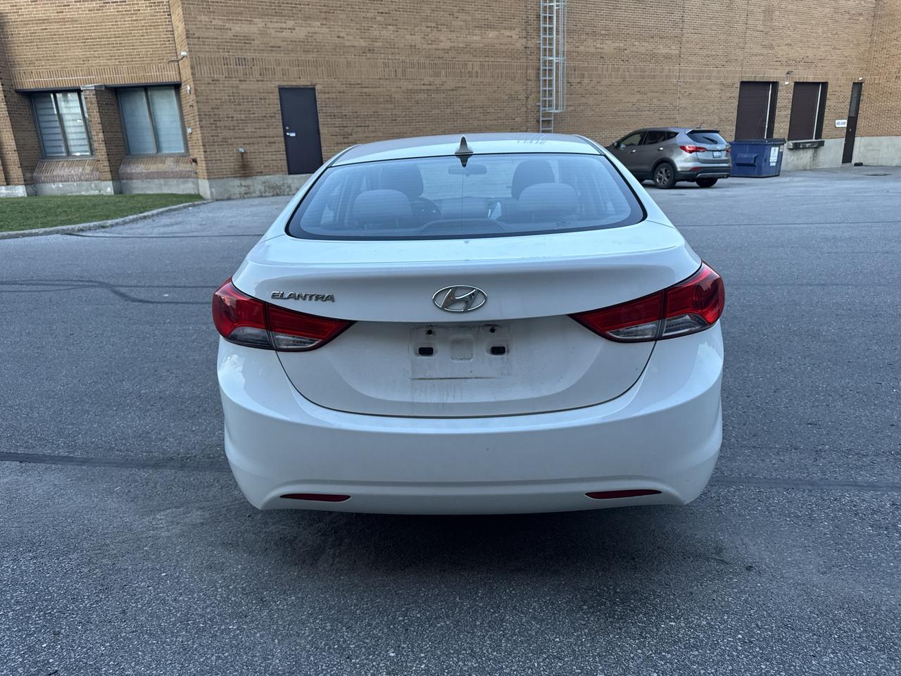 2012 Hyundai Elantra GL Photo