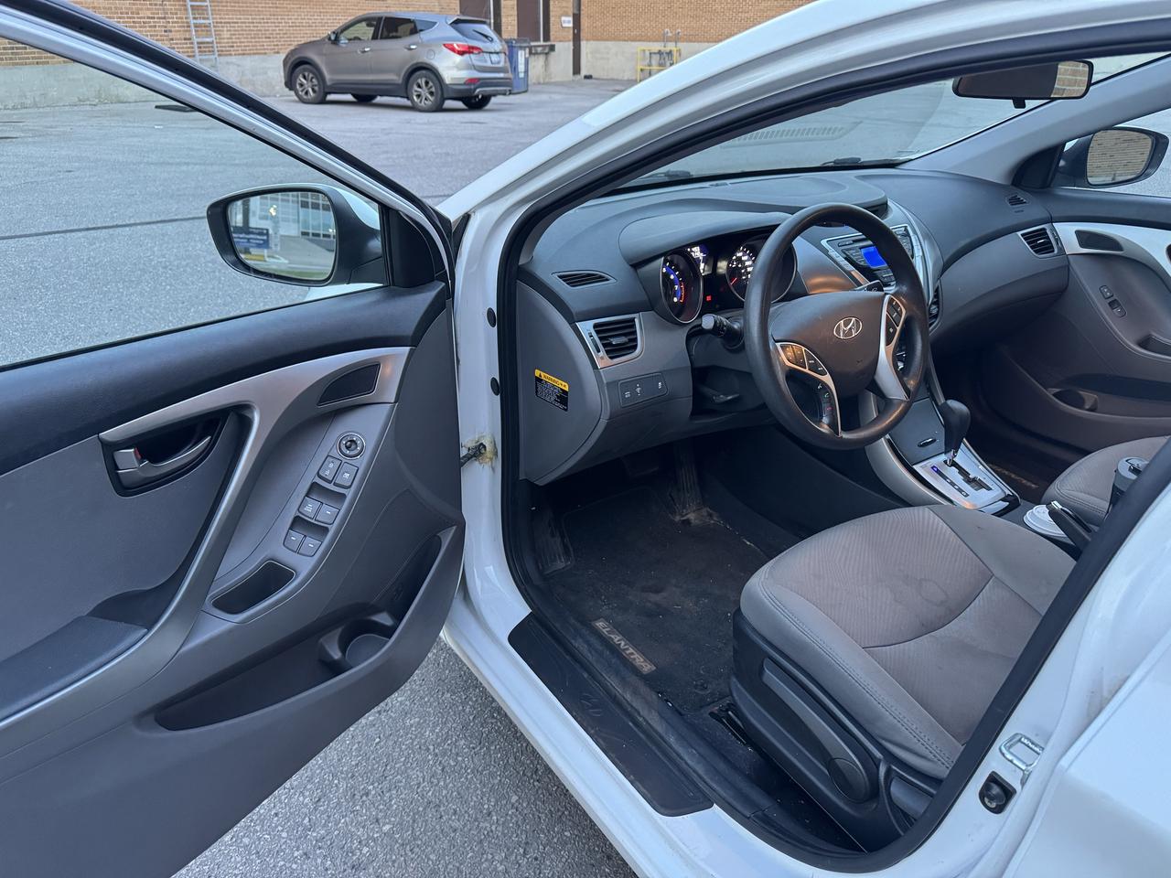 2012 Hyundai Elantra GL Photo