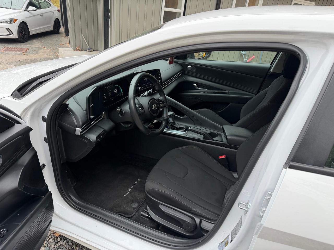2025 Hyundai Elantra Preferred - Photo #9