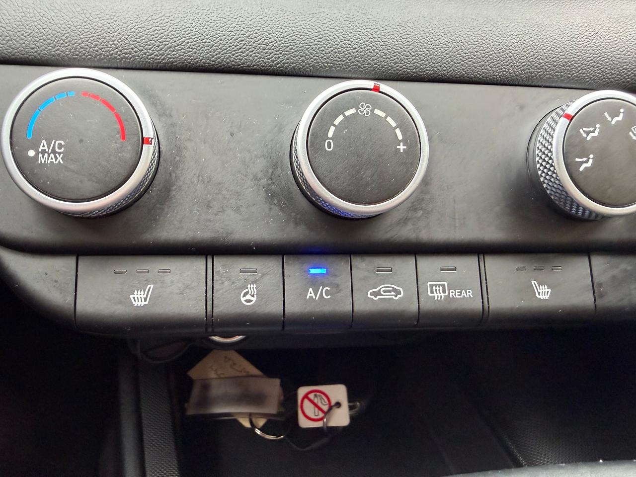 2025 Hyundai Elantra Preferred - Photo #14