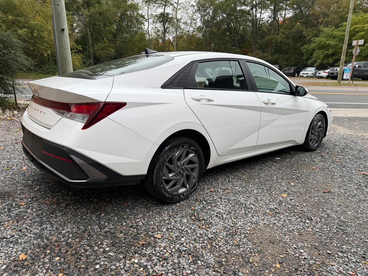 2025 Hyundai Elantra Preferred - Photo #5