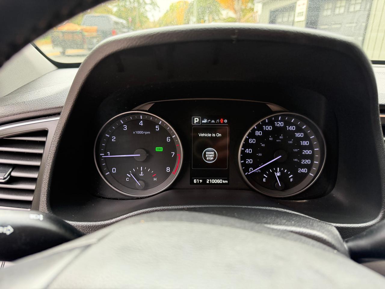 2017 Hyundai Elantra Limited ULTIMATE - Photo #11