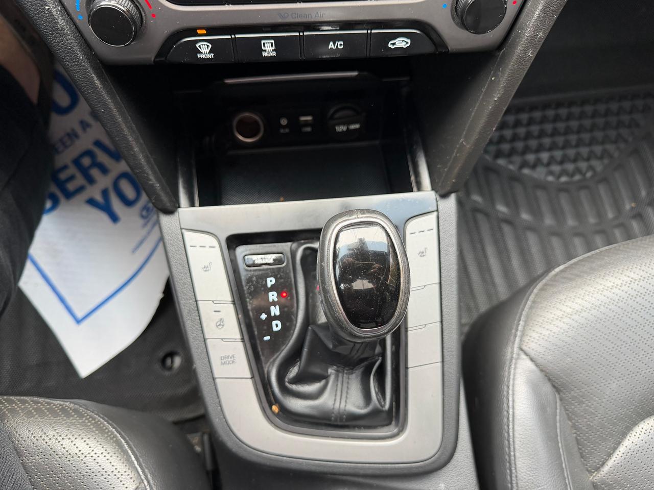 2017 Hyundai Elantra Limited ULTIMATE Photo