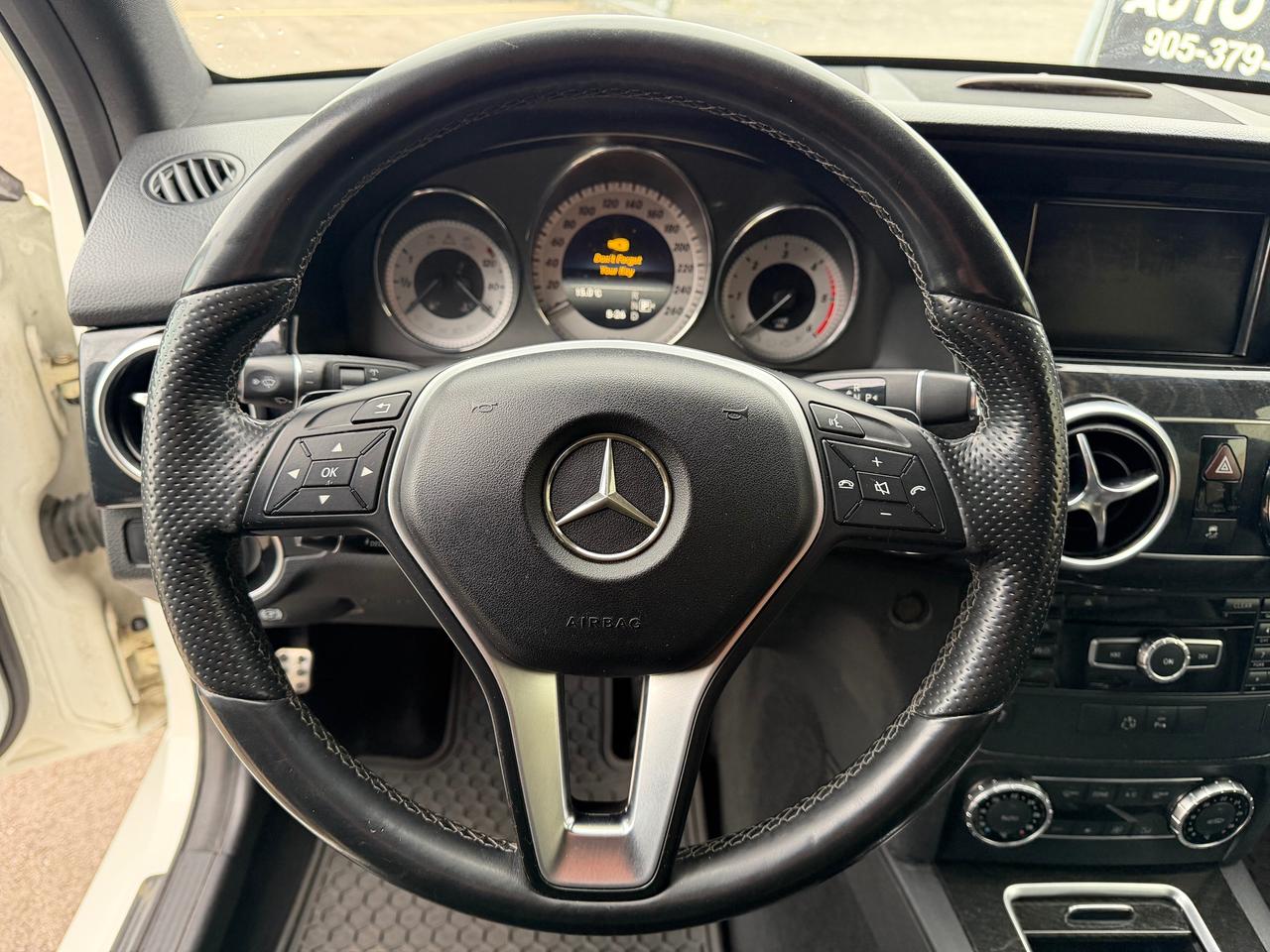 2015 Mercedes-Benz GLK-Class 250 BlueTEC *ALL-WHEEL-DRIVE DIESEL SUV* Photo