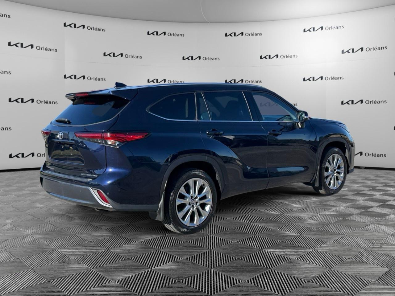 2021 Toyota Highlander LIMITED AWD Photo