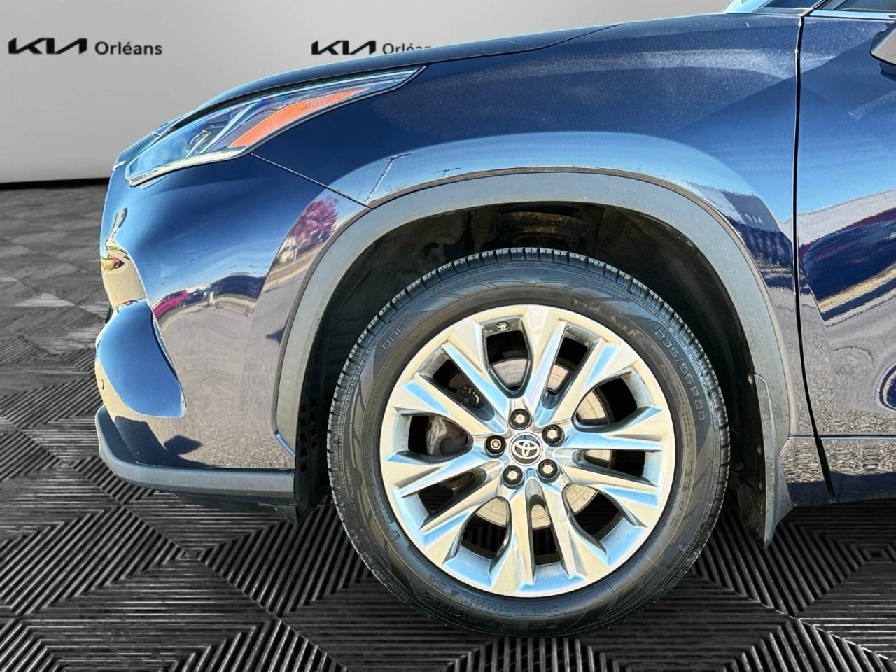 2021 Toyota Highlander LIMITED AWD Photo