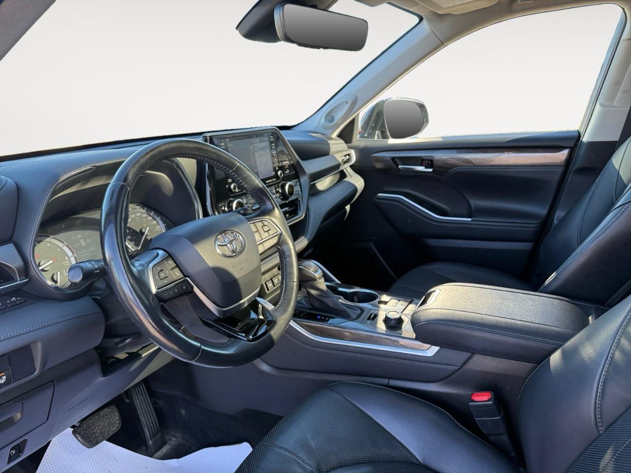 2021 Toyota Highlander LIMITED AWD Photo