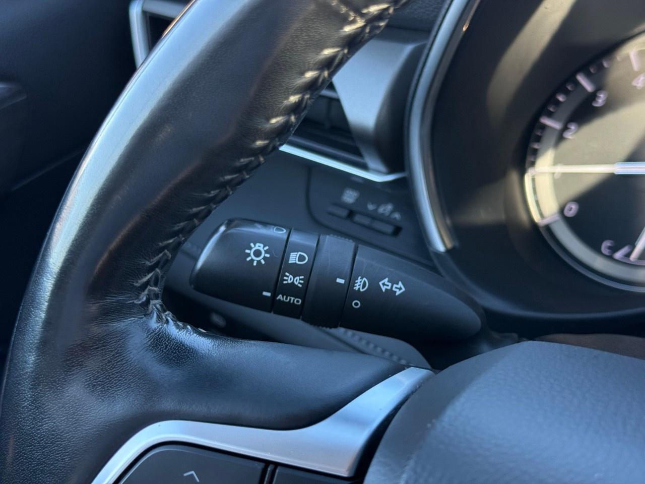 2021 Toyota Highlander LIMITED AWD Photo