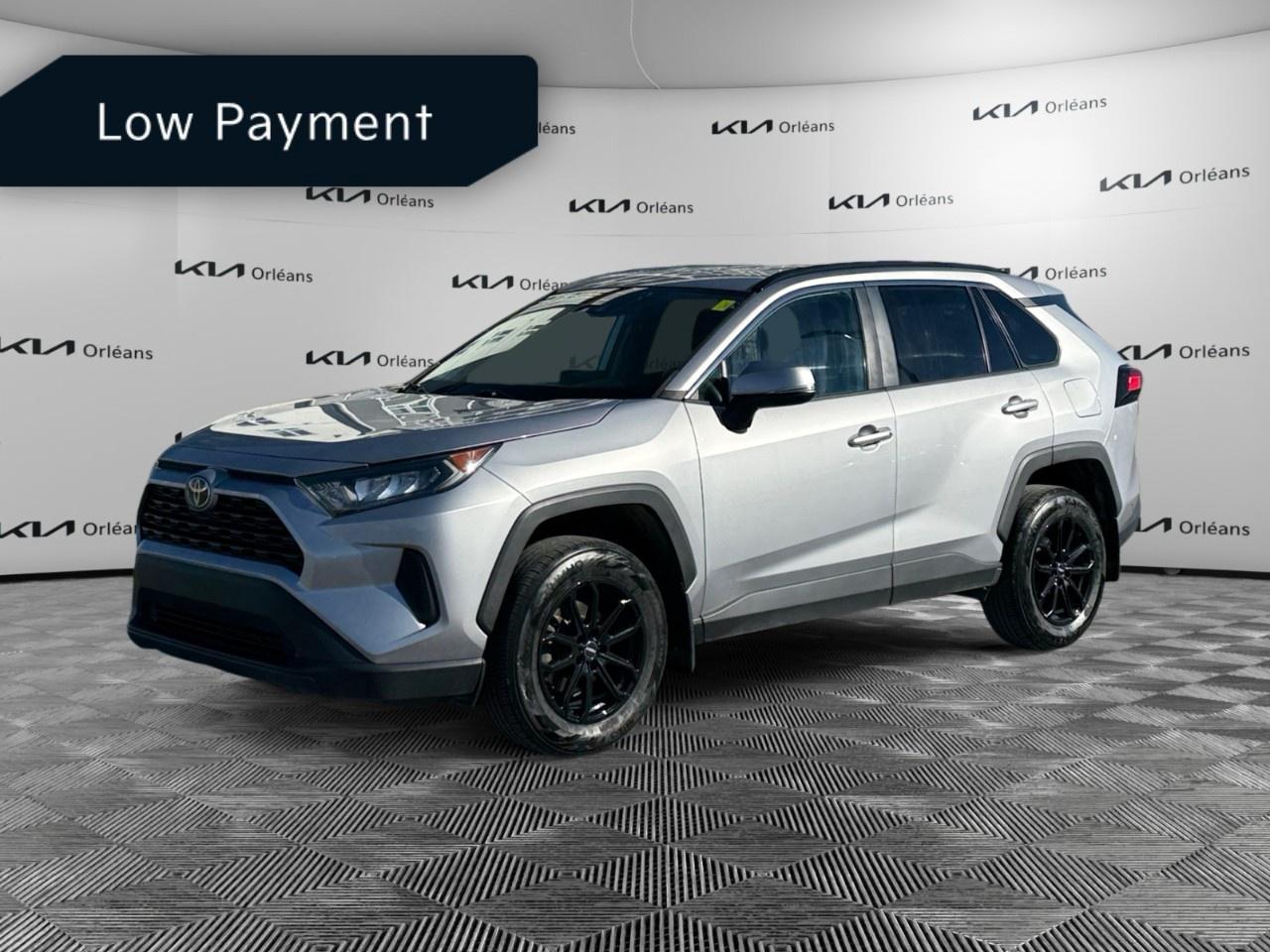 2021 Toyota RAV4 LE AWD Photo