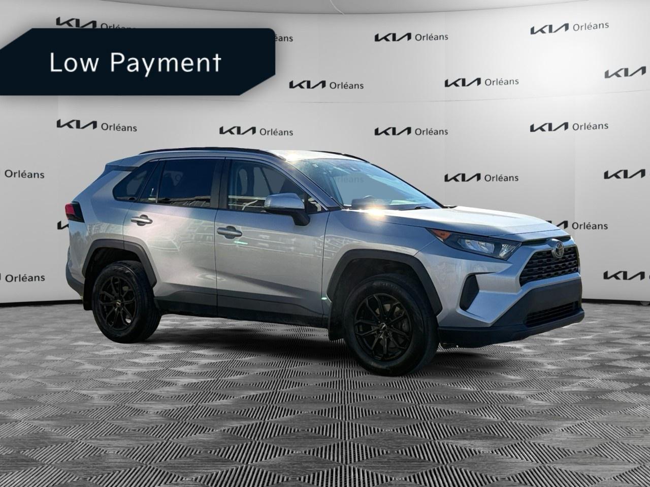 2021 Toyota RAV4 LE AWD Photo