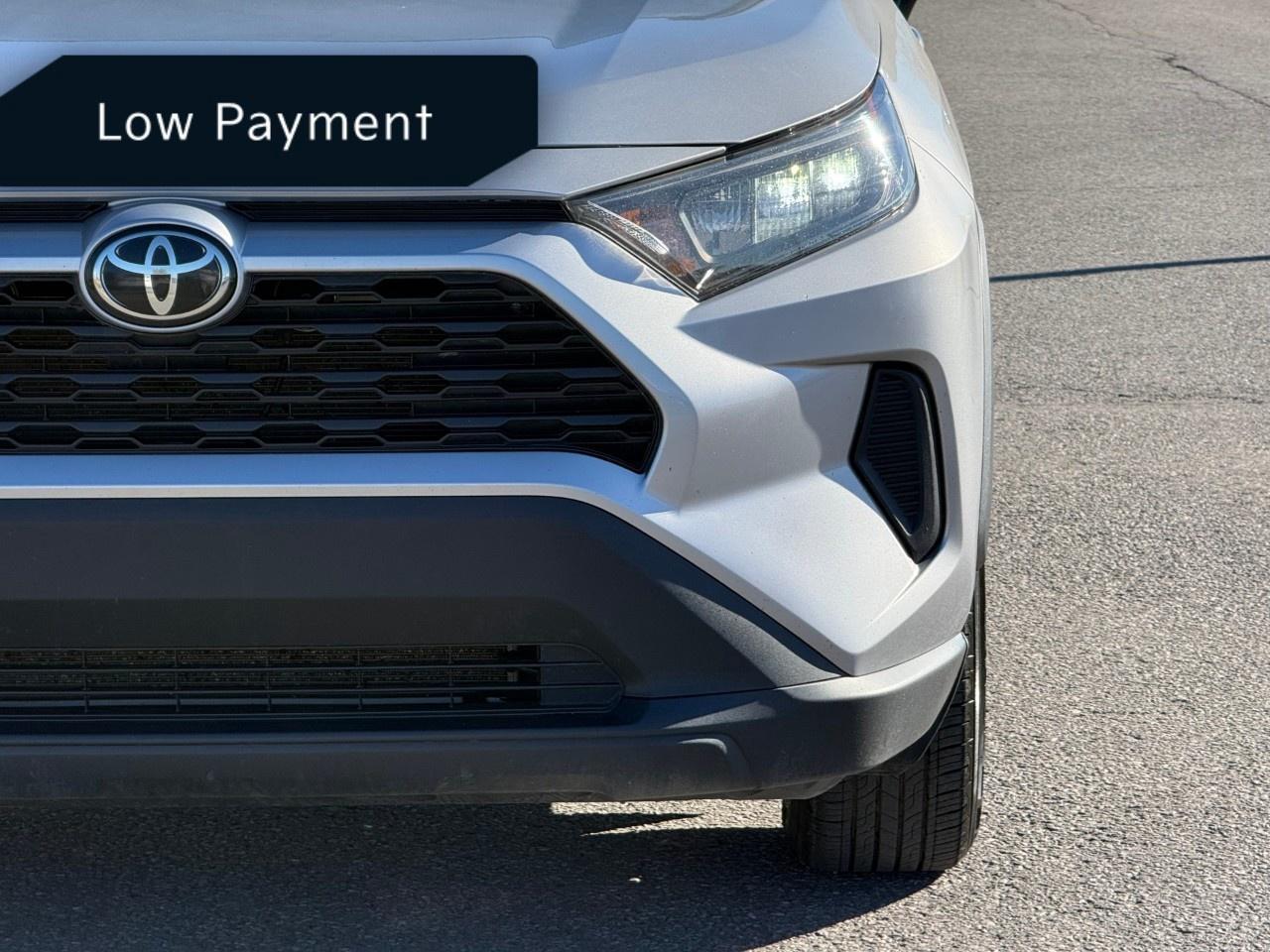 2021 Toyota RAV4 LE AWD Photo