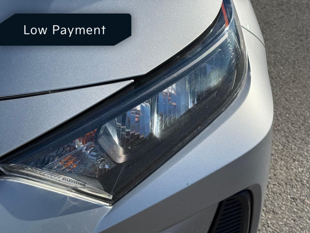 2021 Toyota RAV4 LE AWD Photo
