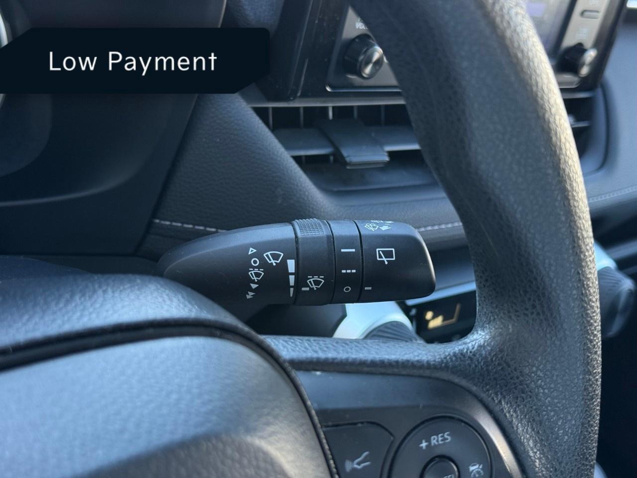 2021 Toyota RAV4 LE AWD Photo
