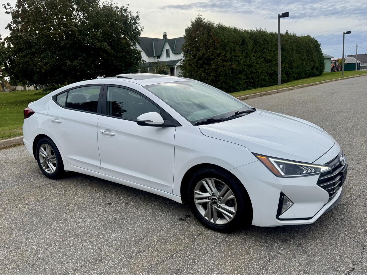 2020 Hyundai Elantra Preferred w/Sun & Safety Package Photo