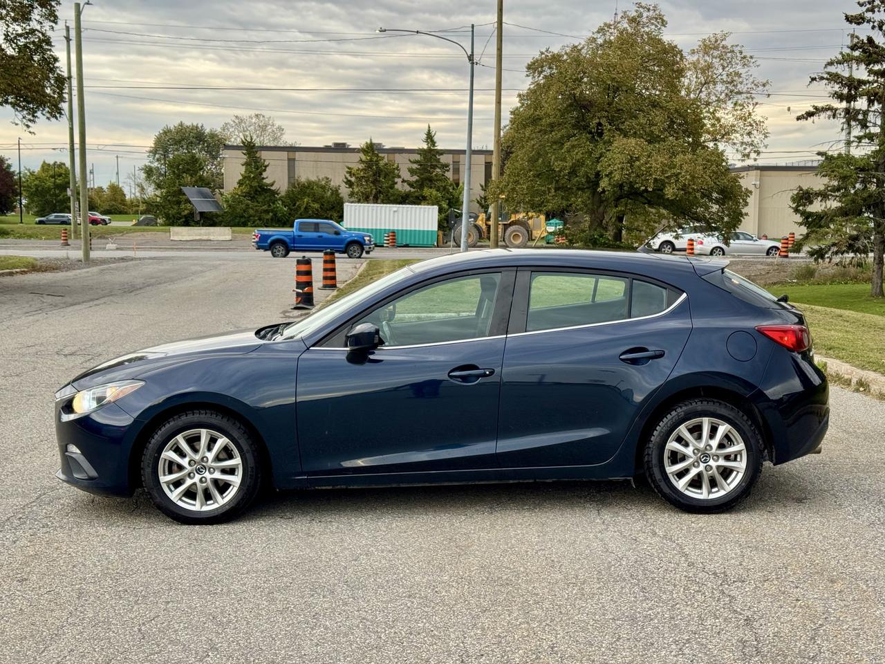 2016 Mazda MAZDA3 Manual Transmission - 6 spd Photo5