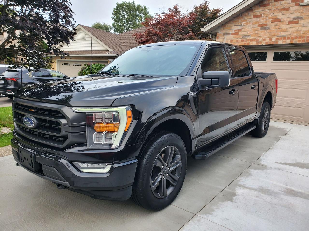 2022 Ford F-150 XLT - Photo #1