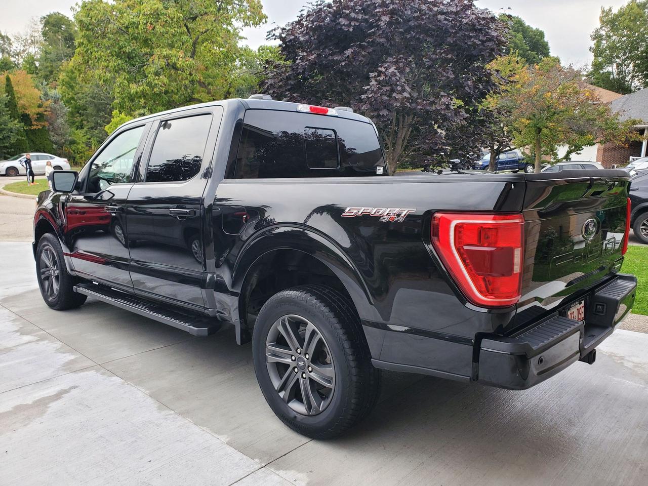 2022 Ford F-150 XLT Photo1