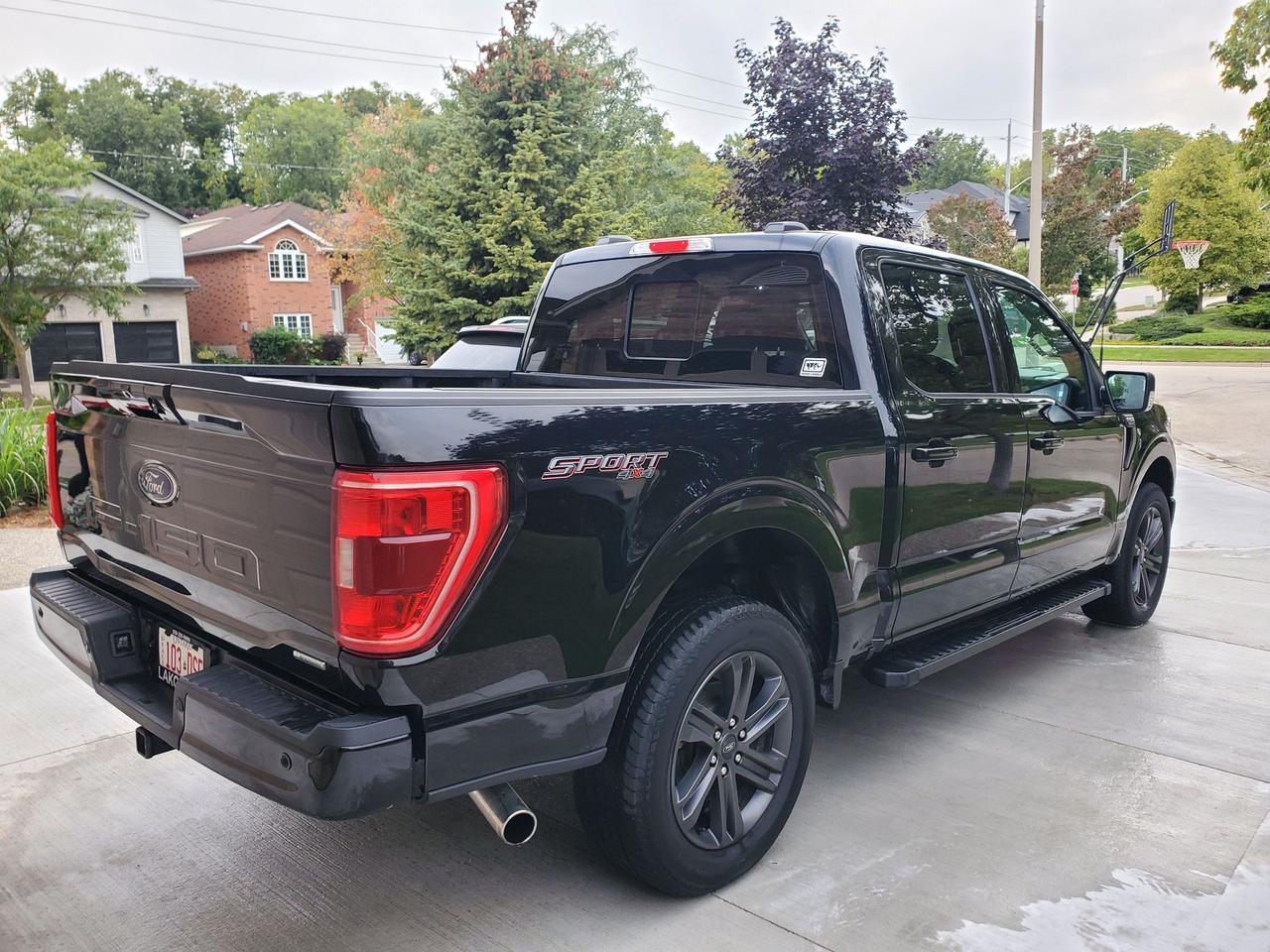 2022 Ford F-150 XLT Photo2
