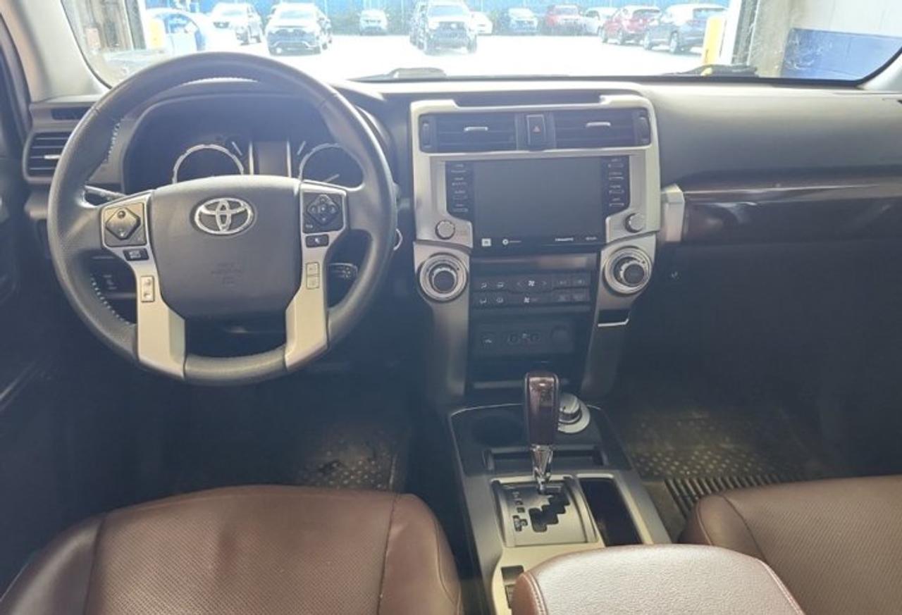2021 Toyota 4Runner Limited 4WD | 7 Passenger | Leather | Sunroof | Nav | Cooled + Heated Seats | JBL Audio | and More ! Photo