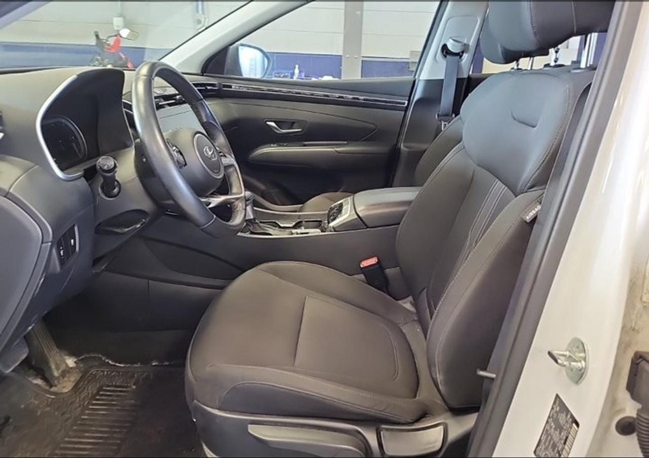 2023 Hyundai Tucson Preferred AWD | Heated Wheel + Seats | Adaptive Cruise | Remote Start | CarPlay + Android and More ! Photo