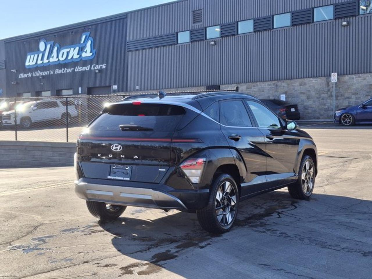 2025 Hyundai KONA Preferred Trend AWD | Leather | Sunroof | Heated Seats + Steering | Remote Start | and More ! Photo4