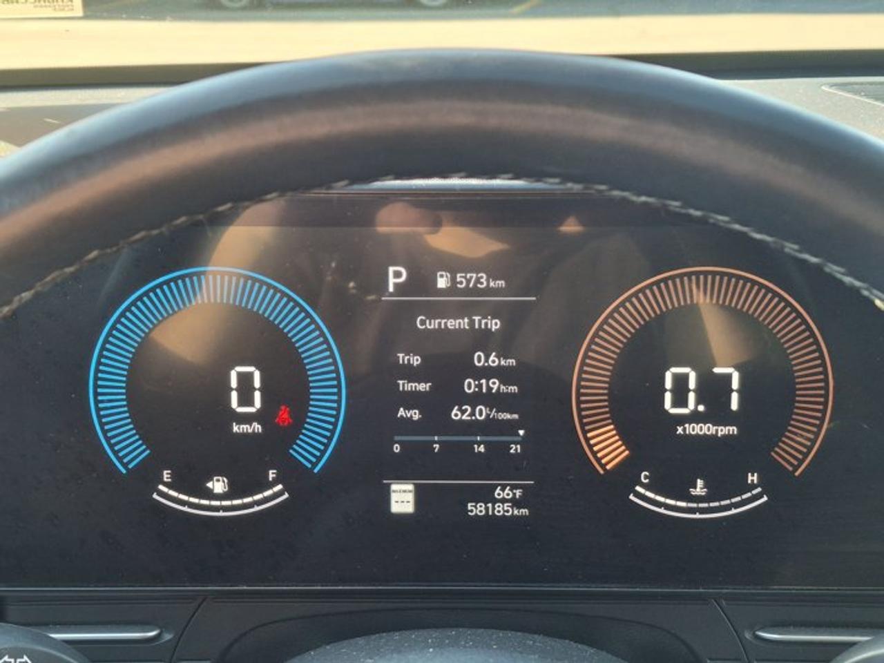 2025 Hyundai KONA Preferred Trend AWD | Leather | Sunroof | Heated Seats + Steering | Remote Start | and More ! Photo