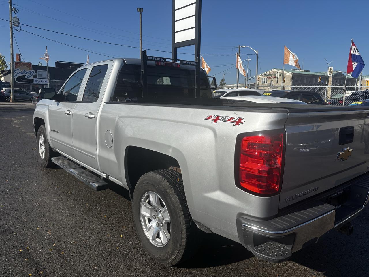 2017 Chevrolet Silverado 1500 LT, 4 Doors, 4 Wheel Drive, 5.3L, V8 Photo