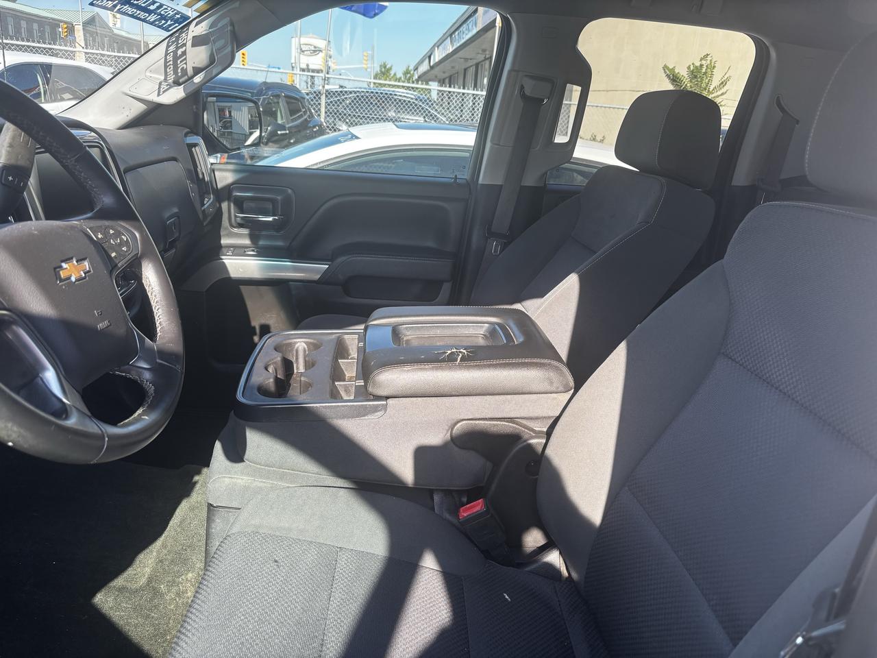 2017 Chevrolet Silverado 1500 LT, 4 Doors, 4 Wheel Drive, 5.3L, V8 Photo