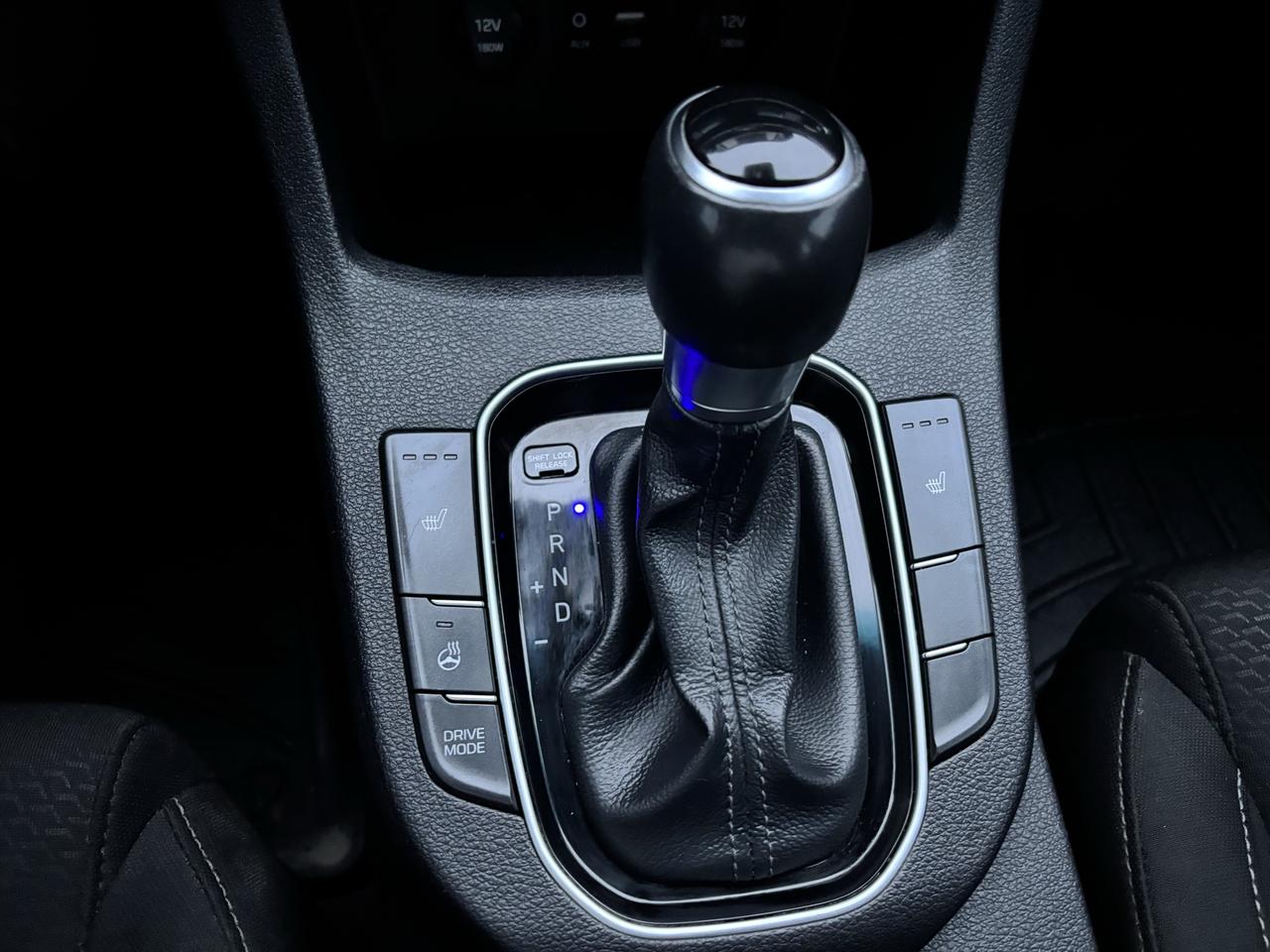 2020 Hyundai Elantra GT Luxury Auto Photo