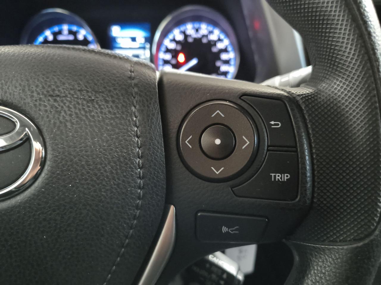 2018 Toyota RAV4 LE Photo