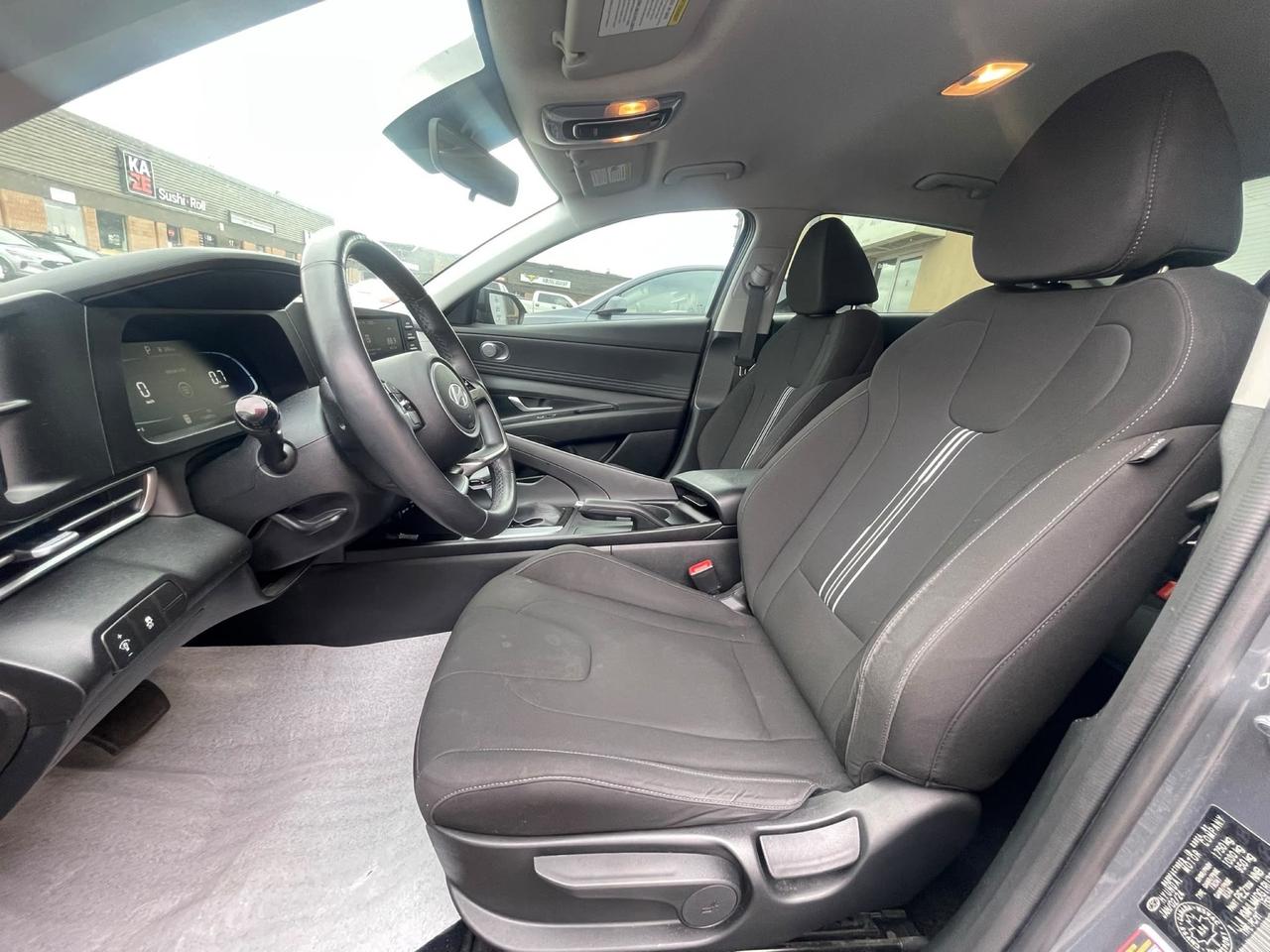 2024 Hyundai Elantra Preferred| NO CLAIMS | CLEAN CARFAX| Photo