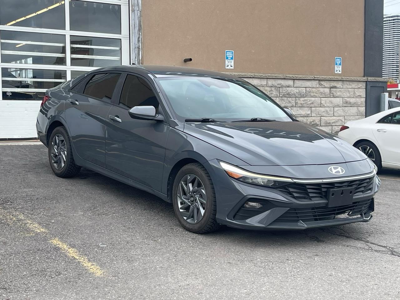 2024 Hyundai Elantra Preferred| NO CLAIMS | CLEAN CARFAX| - Photo #1