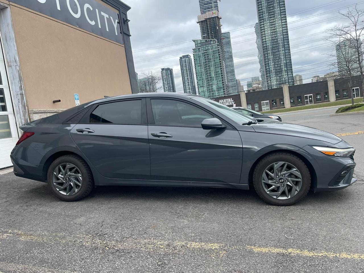 2024 Hyundai Elantra Preferred| NO CLAIMS | CLEAN CARFAX| Photo