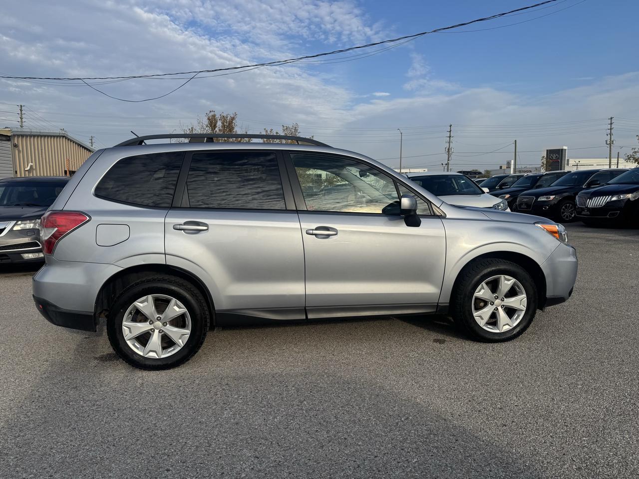 2015 Subaru Forester i Convenience Photo3