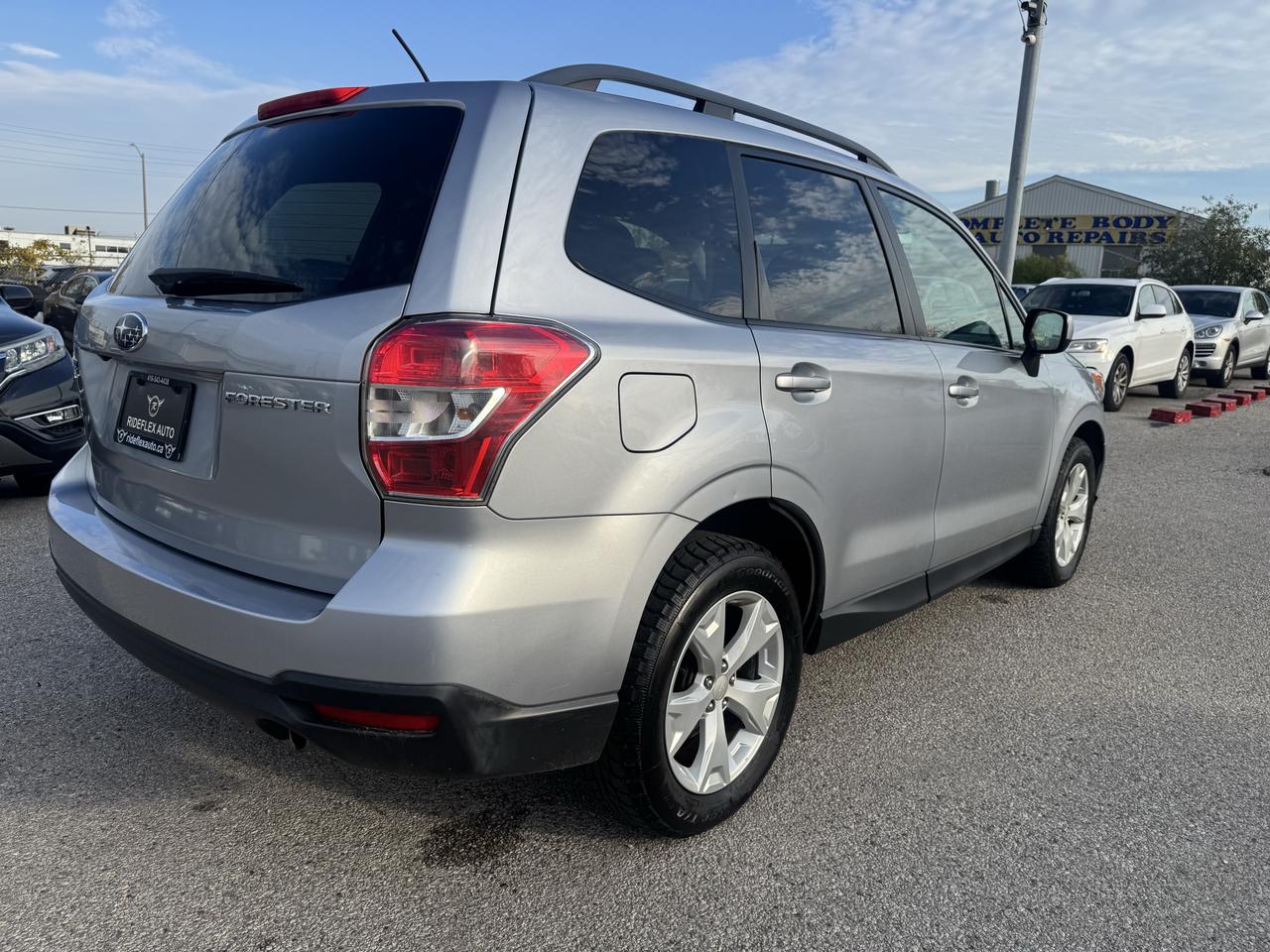 2015 Subaru Forester i Convenience Photo4