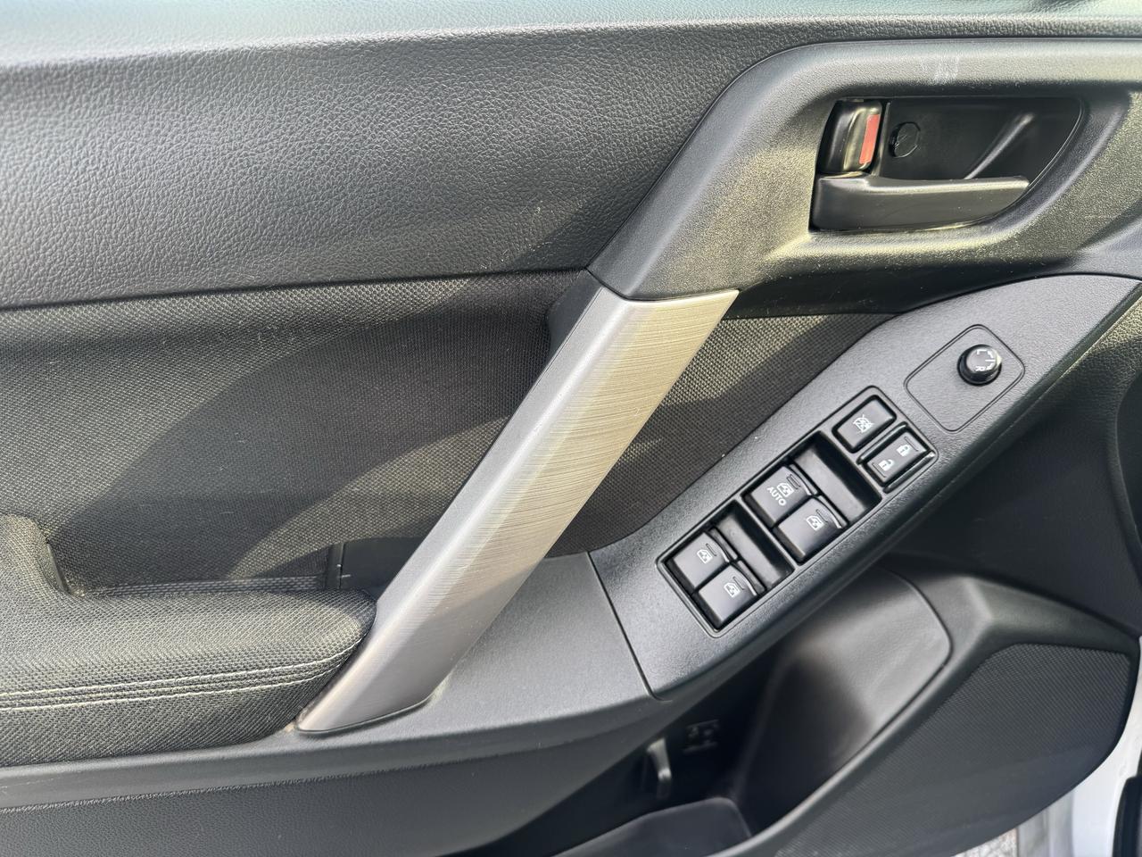 2015 Subaru Forester i Convenience Photo