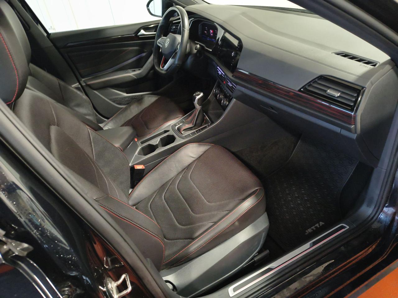 2023 Volkswagen Jetta GLI  Photo0