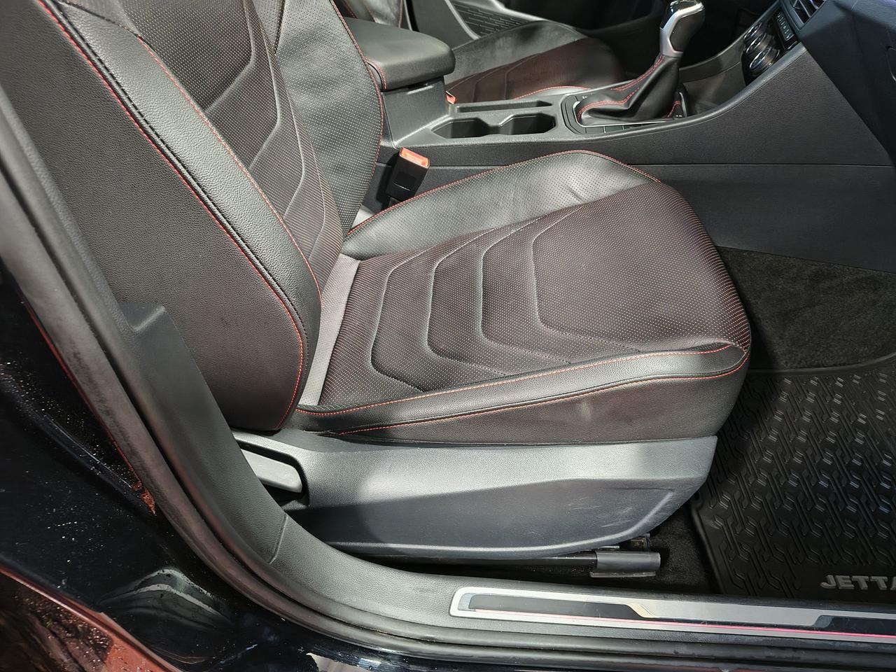 2023 Volkswagen Jetta GLI  Photo0