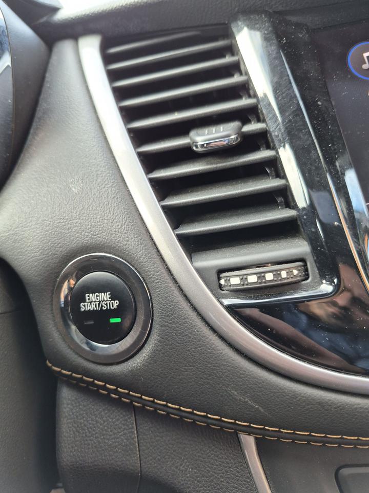 2020 Chevrolet Trax Fwd 4dr Lt Photo