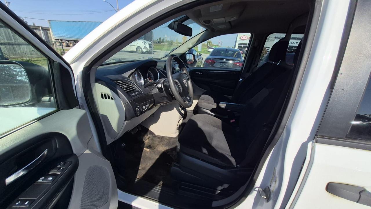 2019 Dodge Grand Caravan CVP, CARGO VAN, NO ACCIDENT, ROOF RACK, CERTIFIED Photo