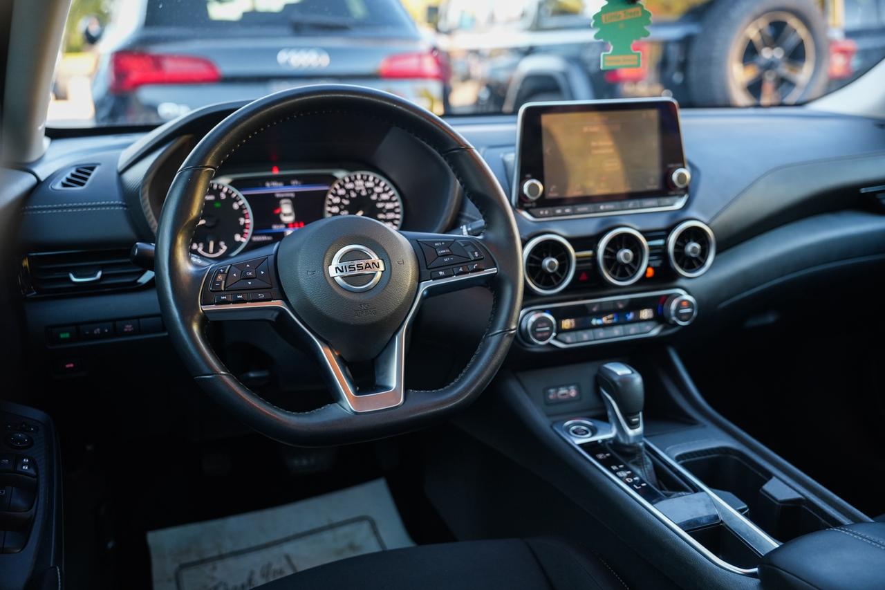 2021 Nissan Sentra SV Photo